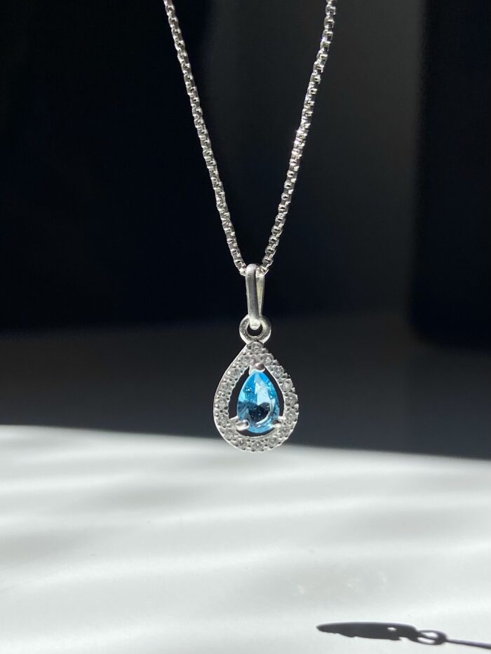 Colar Gota Cravejada Azul