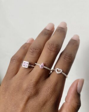 Anel Coração Vazado Cravejado