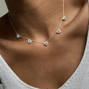 Colar 5 Corações Cravejados Verde