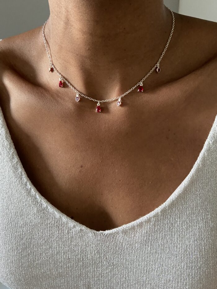 Colar Chocker Coração e Gotinhas Vermelho