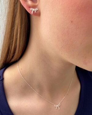 Brinco Lacinho Cravejado