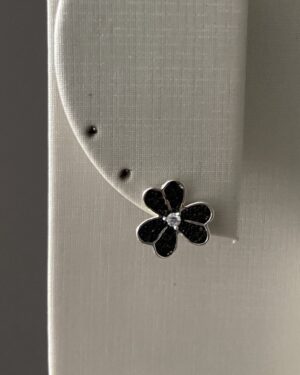 Brinco Flor Preta