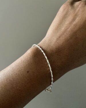 Pulseira Bracelete Torcido