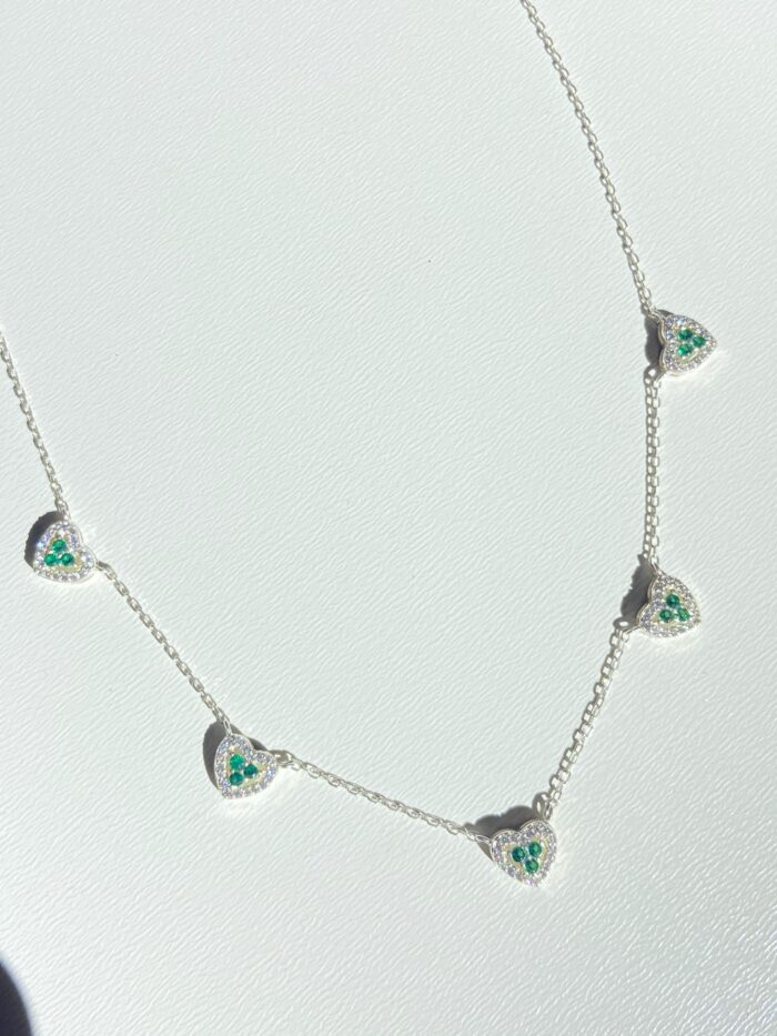 Colar 5 Corações Cravejados Verde - Imagem 4
