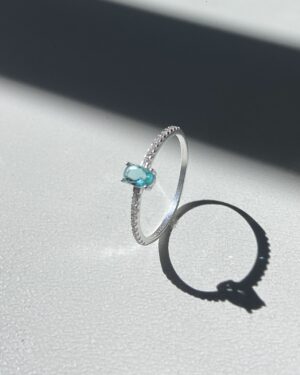 Anel Oval Cravejado Verde Água