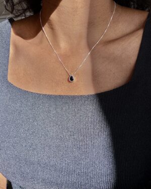Colar Gota Preta