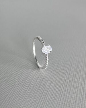 Anel Solitario Oval Bolinhas